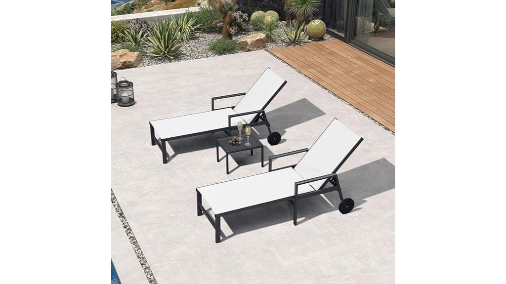 purple leaf outdoor lounge